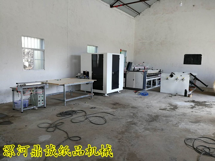 1880型全自動衛(wèi)生紙生產線